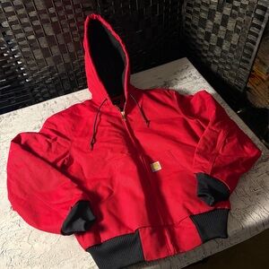 Red Carhartt J140 Men’s Jacket, Quilted Flannel Lining, Men’s Small Loose Fit